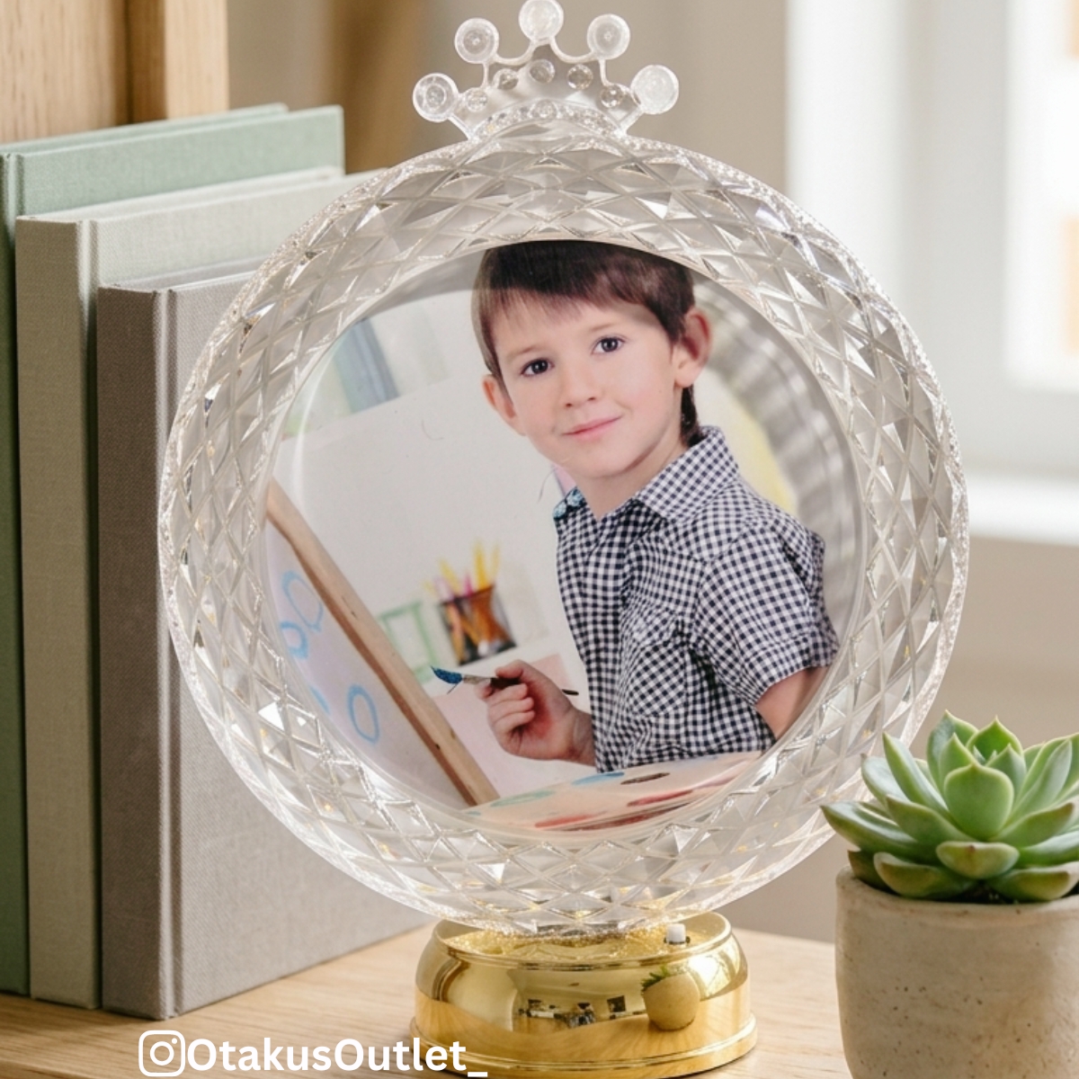 Round Crystal King Photo frame